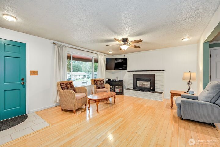 Property Photo: 3929 Briarwood Drive SE WA 98366