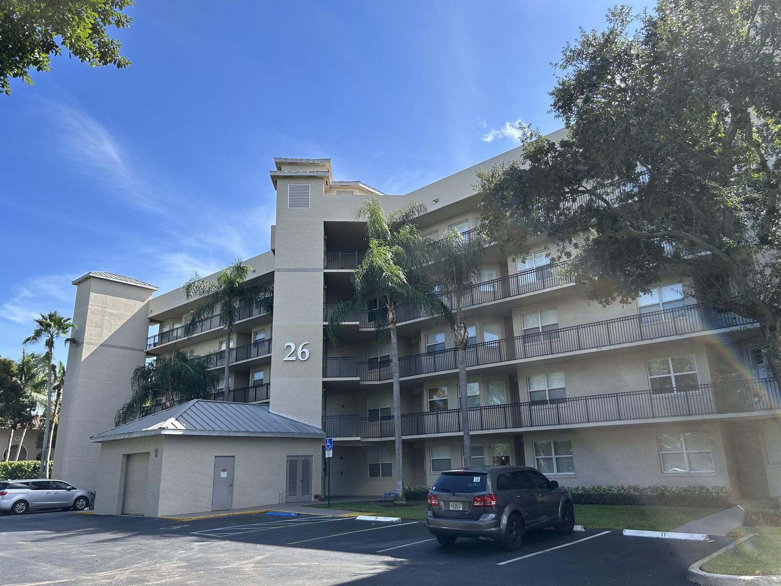 Property Photo:  26 Royal Palm Way 405  FL 33432 