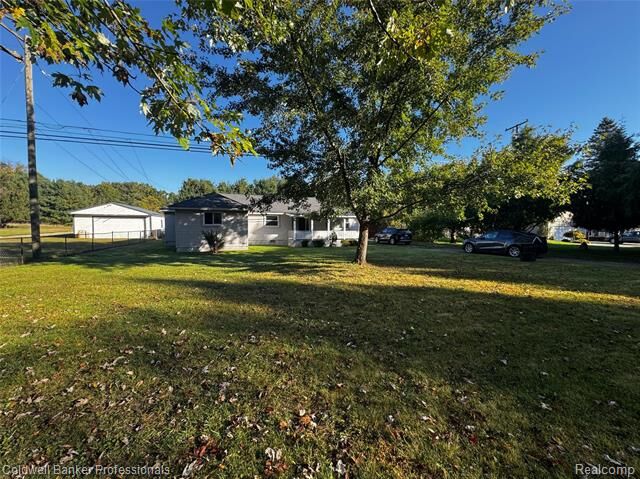 Property Photo:  904 Rowland Road  MI 48367