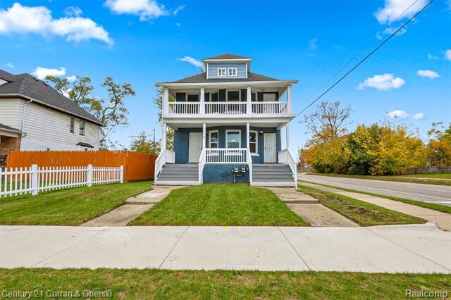 2275 Montclair Street  Detroit MI 48214 photo