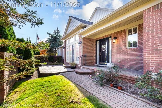 Property Photo: 207 Harrington Drive MI 48098