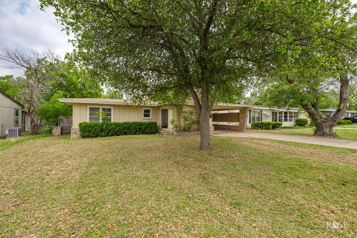 Property Photo:  2609 W Beauregard Avenue  TX 76901 