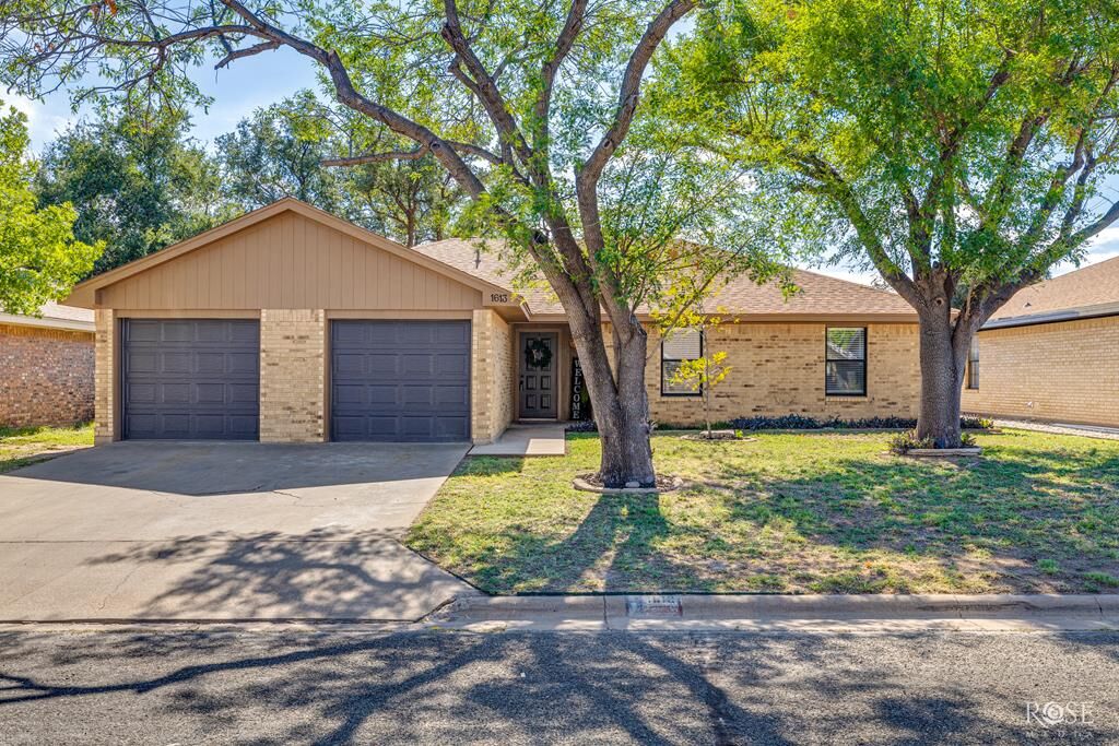 Property Photo:  1613 Idaho Ave  TX 76904