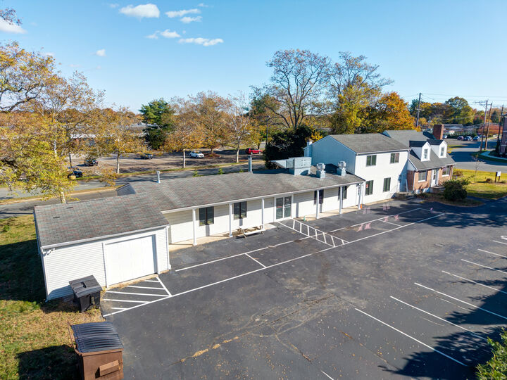 93 Elm Street  Old Saybrook CT 06475 photo