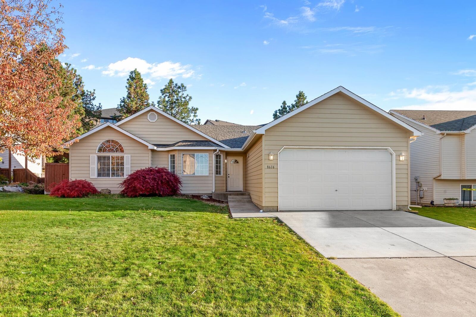 Property Photo:  8616 E Bull Pine Ln  WA 99217 