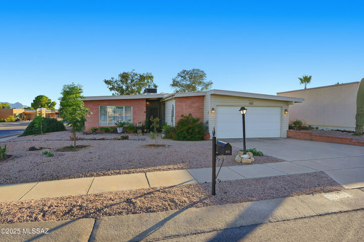 Property Photo:  425 W San Ignacio  AZ 85614