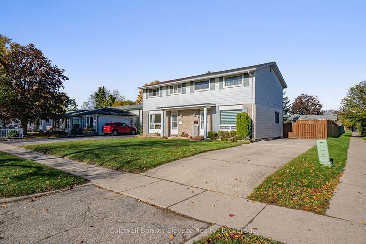 224 Traynor Avenue  Kitchener ON N2C 1W6 photo