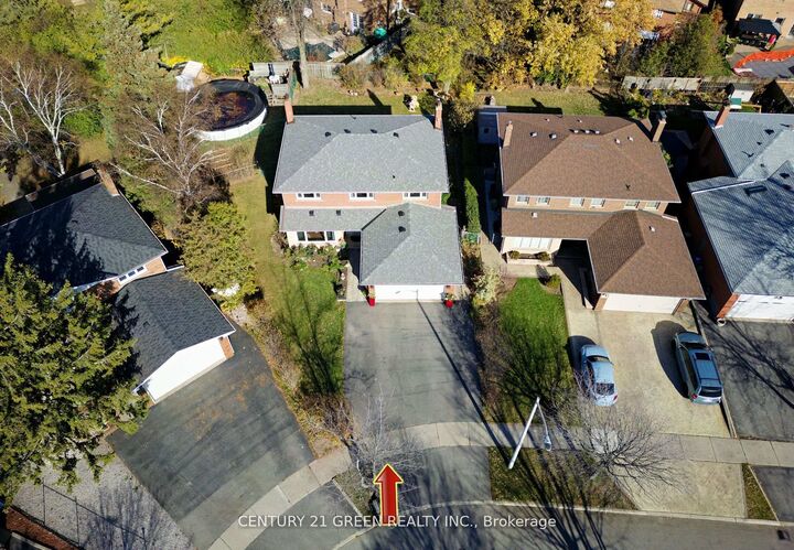 Photo de la propriété: 2551 Birch Crescent Bsmt ON L5J 4G9