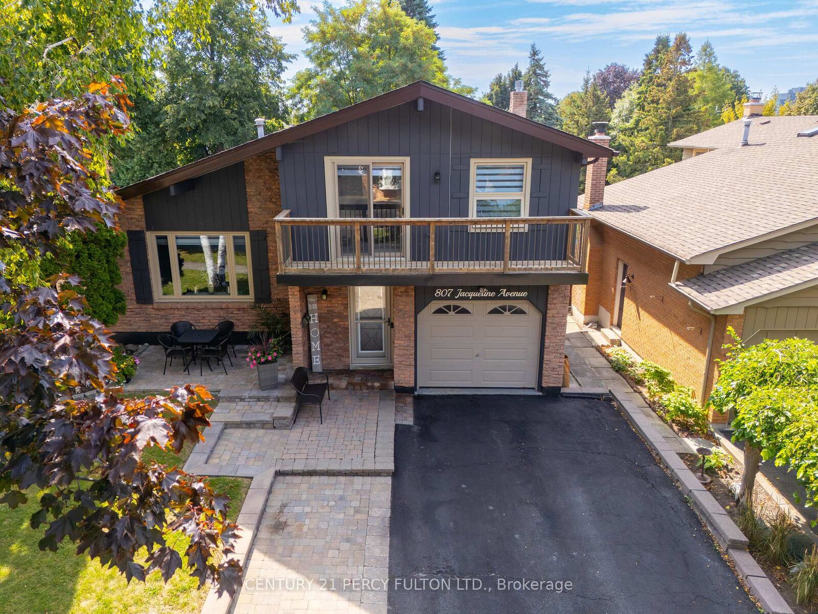 Property Photo:  807 Jacqueline Avenue  ON L1V 3B2