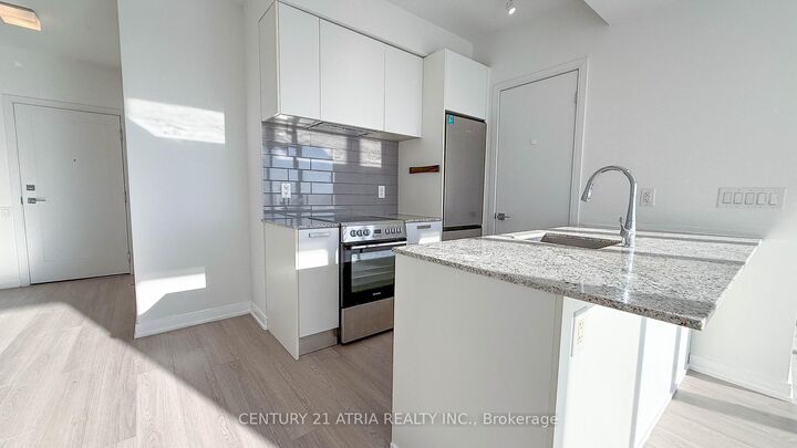 57 St. Joseph Street 1805  Toronto ON M5S 0C5 photo