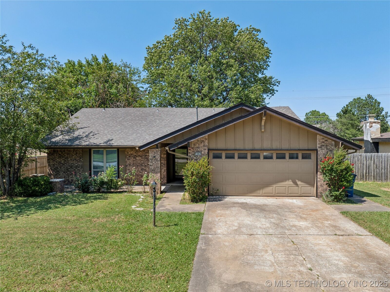 Property Photo:  7065 E 52nd Street  OK 74145 