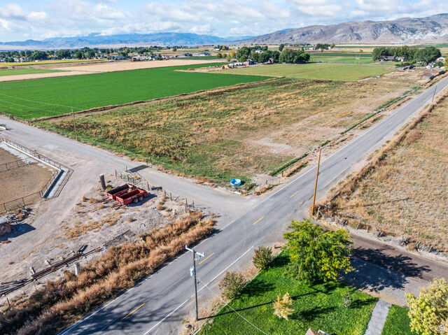 Property Photo: 155 E 650 N 1 UT 84754