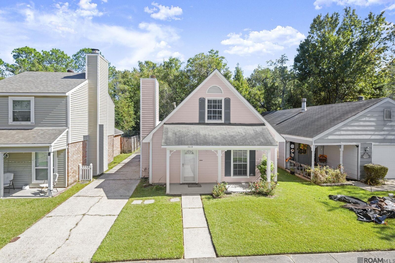 Property Photo:  3415 Toulon Dr  LA 70816 