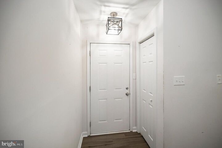 Property Photo:  203 Sea Cliff Drive  VA 22546 