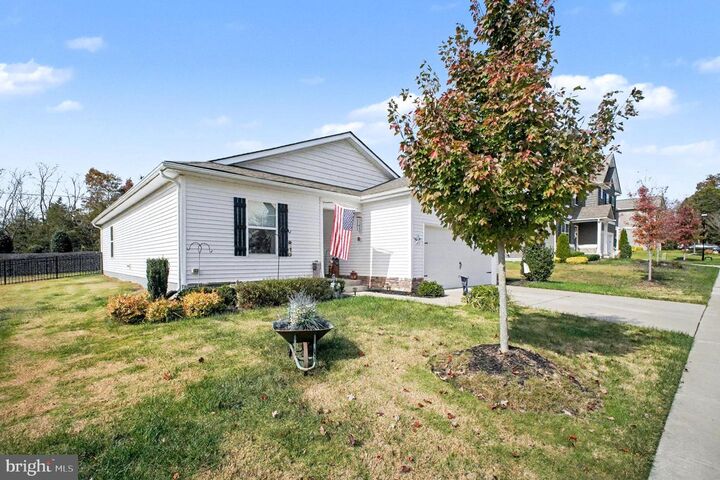 Property Photo: 16032 Grant Court VA 22427