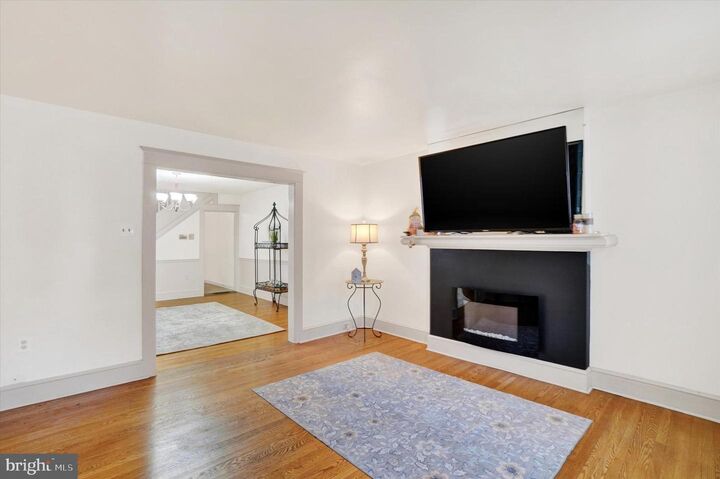 Property Photo: 1622 W Philadelphia Street PA 17404