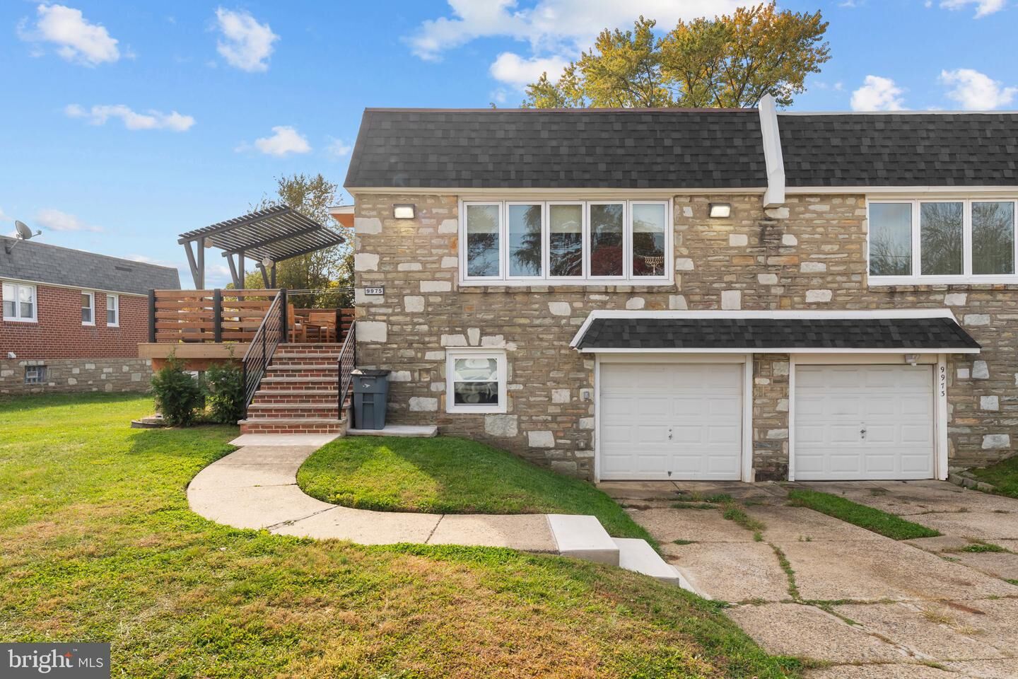 Property Photo:  9975 Woodfern Road  PA 19115