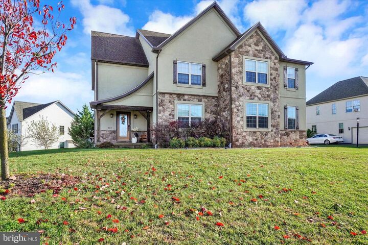 937 Wetherburn Drive  York PA 17404 photo