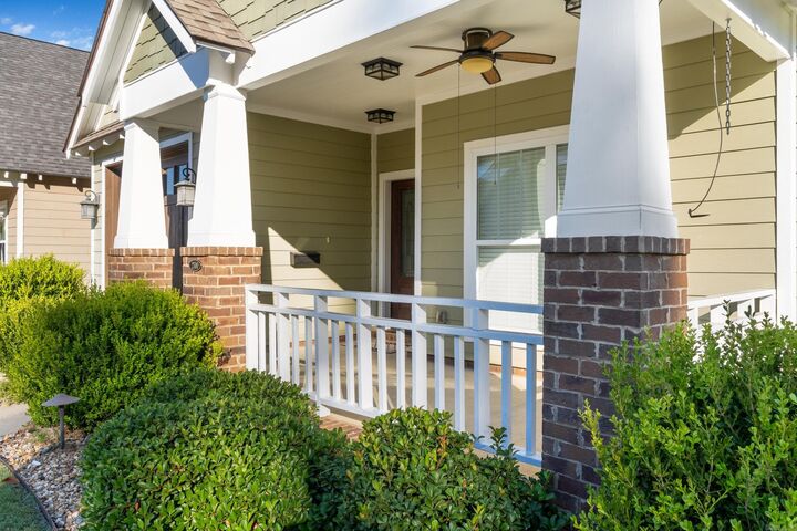 Property Photo:  2700 Stonebrook Cove  AR 72034 