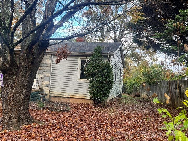 Property Photo:  4 La Rue Street  NC 28806