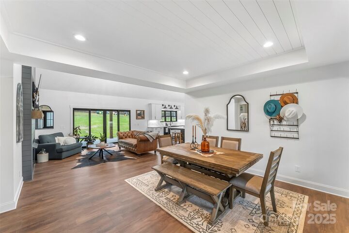 Property Photo:  284 Bent Creek Road  NC 28761 