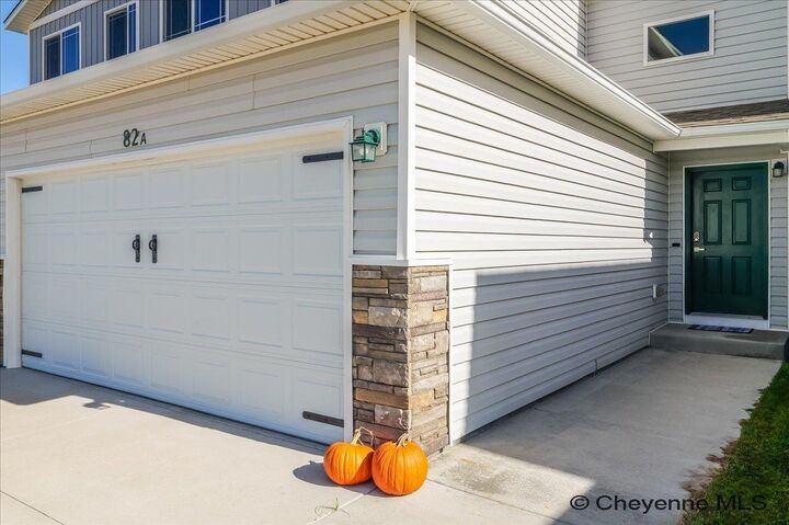 Property Photo: 82 27th St A WY 82201