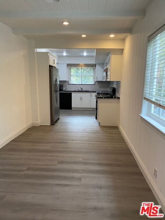 Property Photo:  1712 Benedict Canyon Dr  CA 90210 