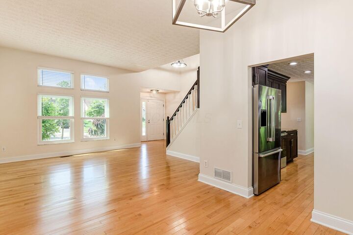 Property Photo:  3320 Harbor Bay Drive  OH 43221