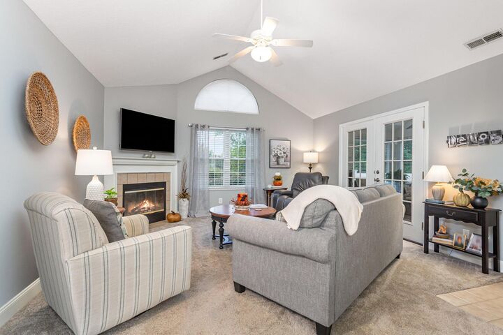 Property Photo:  95 Green Lane  OH 43147 