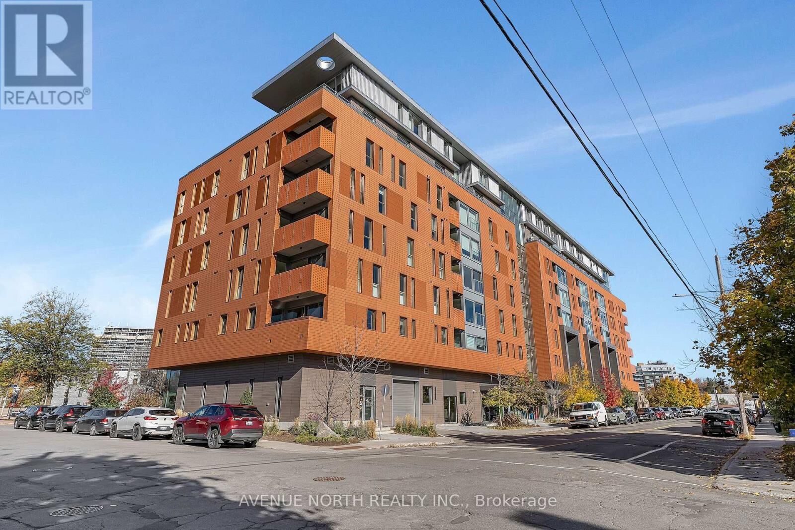 Property Photo:  135 Barrette Street 101  ON K1L 7Z9 