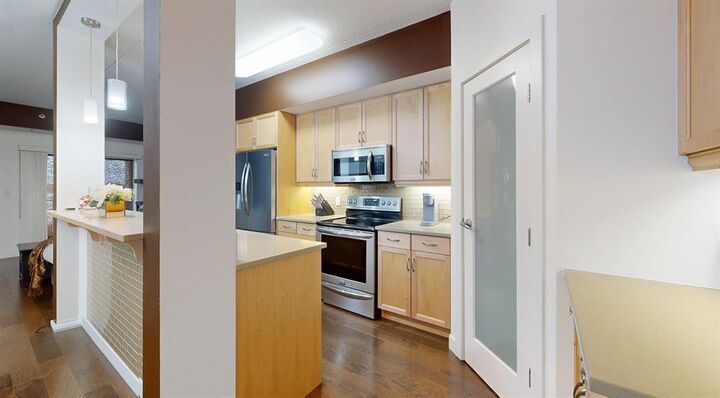 Property Photo: 110 Creek Bend Road MB R2N 0H3