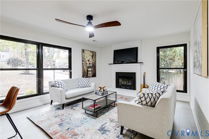 Property Photo: 2335 Thousand Oaks Drive VA 23294