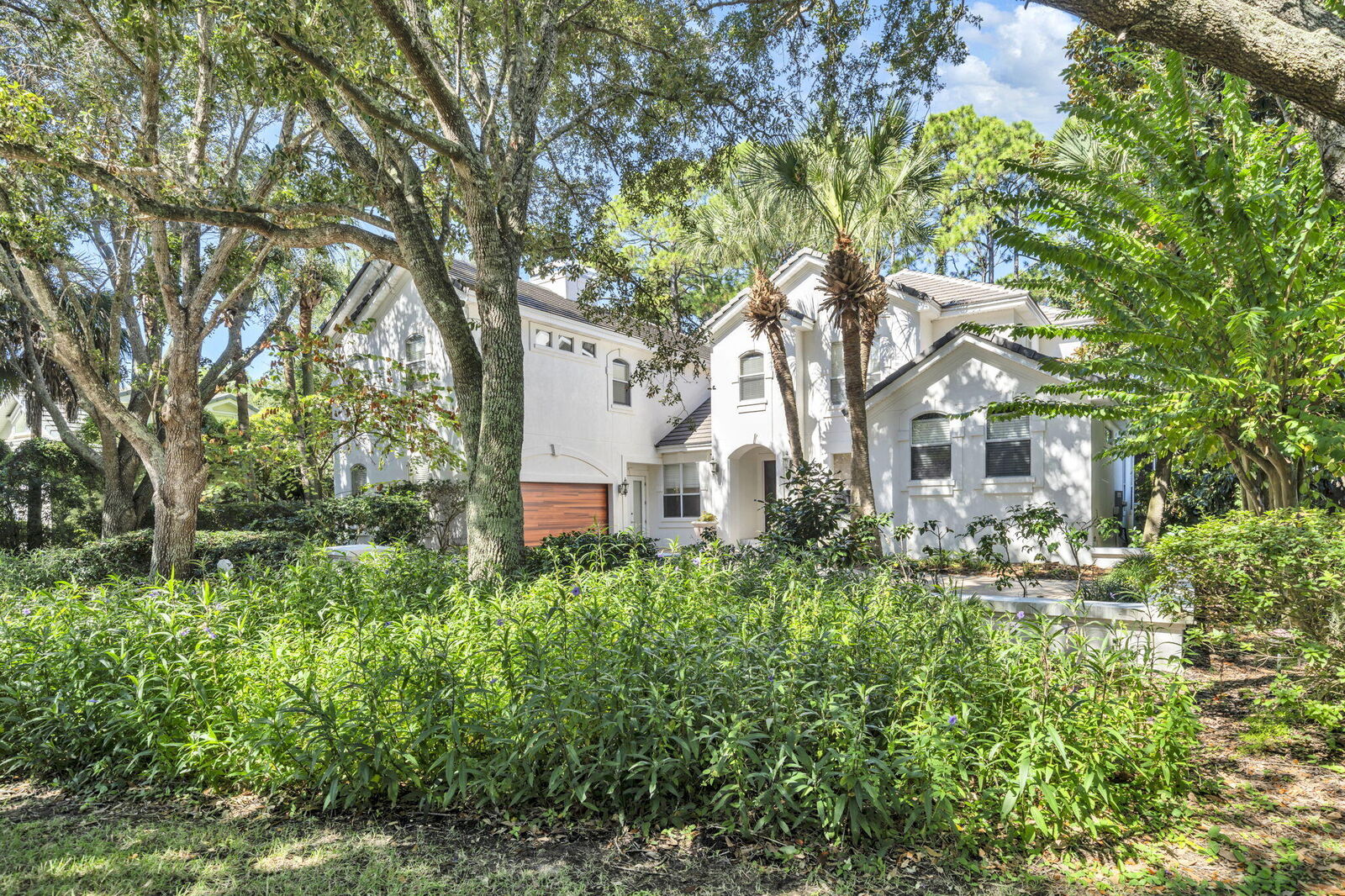 Property Photo:  436 Admiral Court  FL 32541 