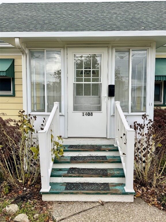 Property Photo: 1408 E 38th Street PA 16504