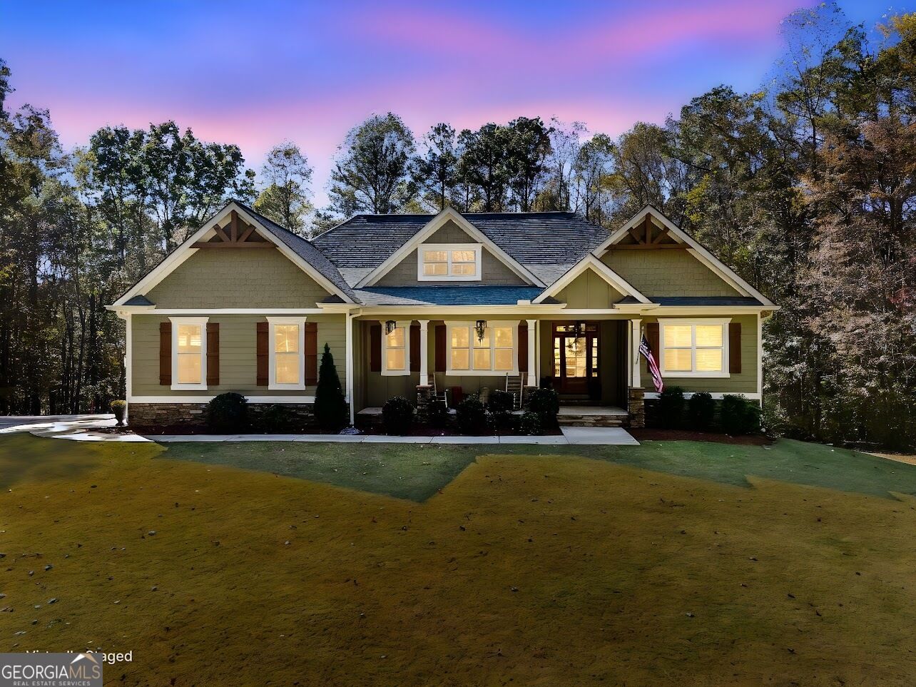 Property Photo:  1001 Glenloch Road  GA 30170 