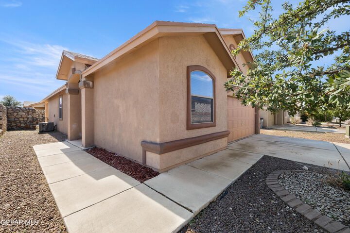 Property Photo:  14450 Onnie Kirk Avenue  TX 79938