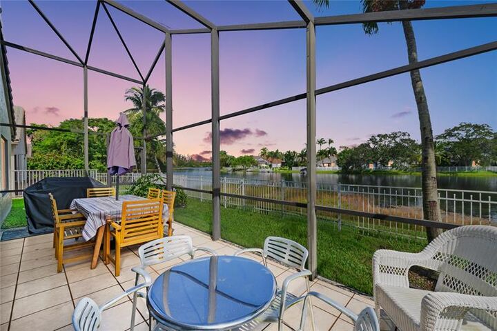 Property Photo: 1941 NW 182nd Ter FL 33029