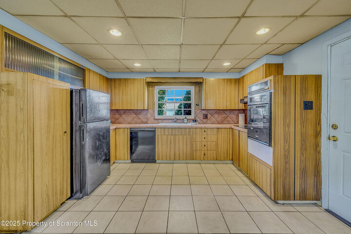 Property Photo: 199 Marion Street PA 18518