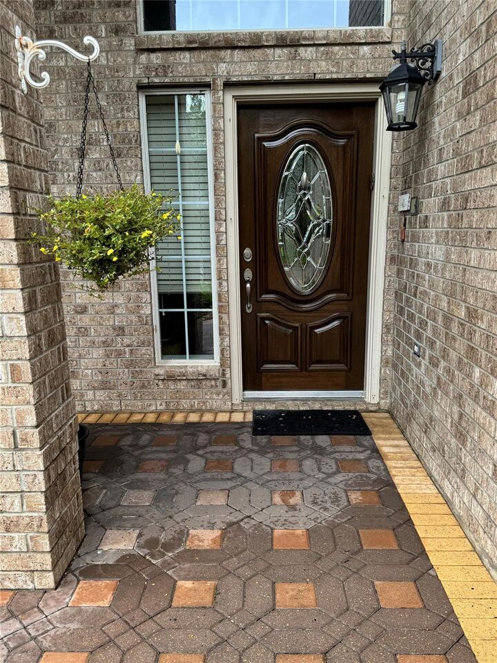 Property Photo: 14330 Dunrobin Way TX 77498