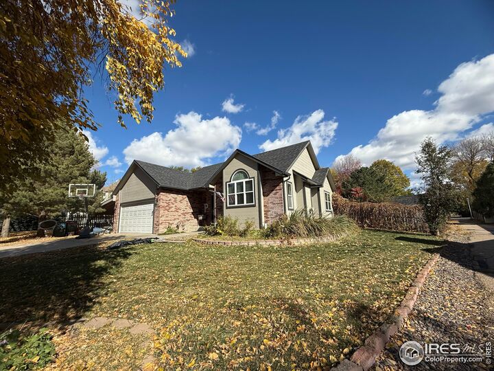 Property Photo: 433 Stanford St CO 80723
