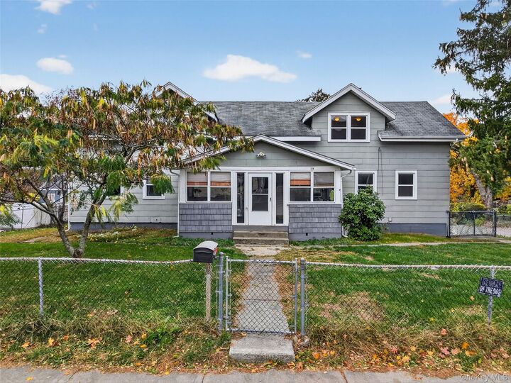 Property Photo:  126-128 Washington Avenue  NY 12508 