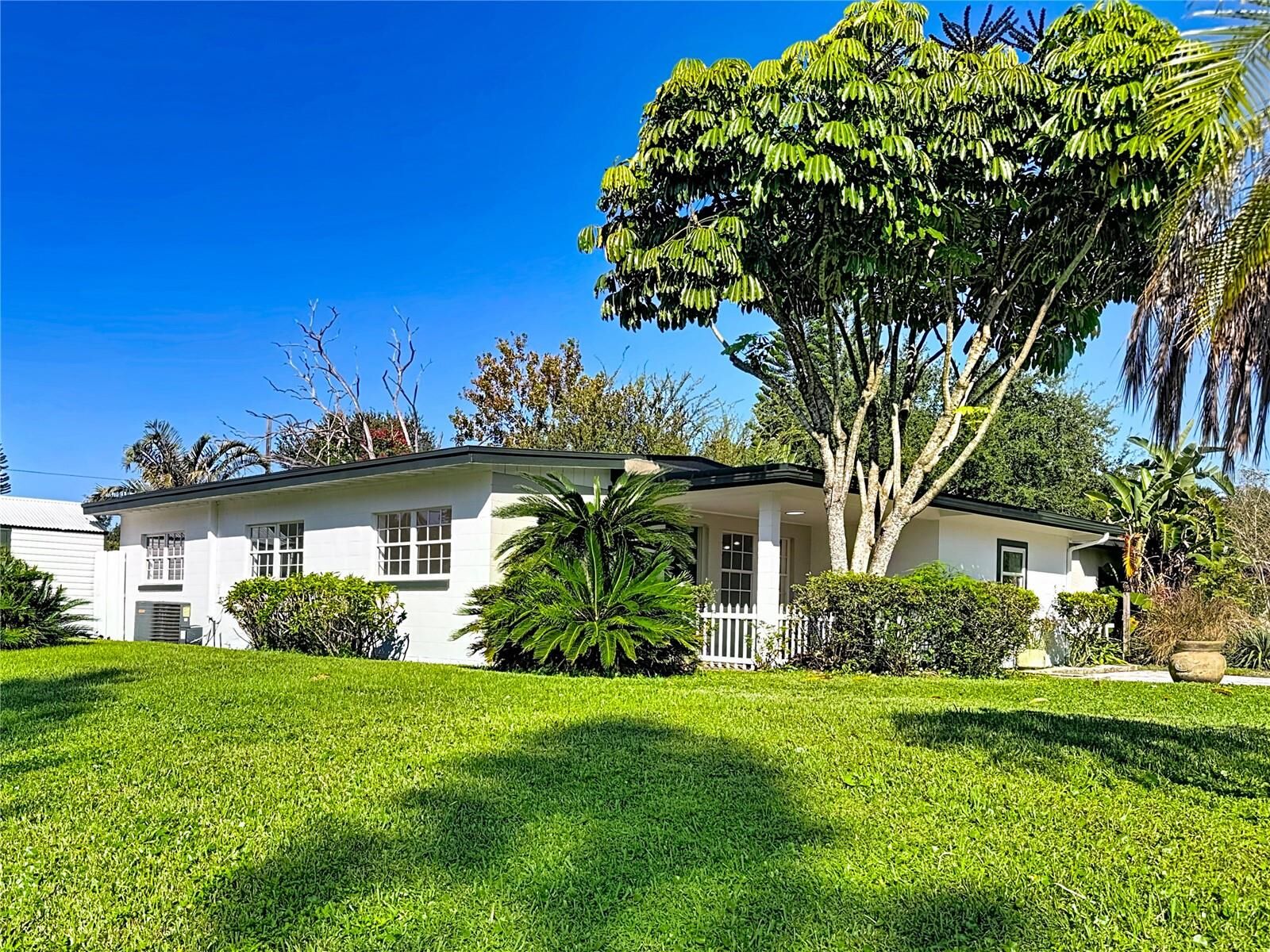 Property Photo:  7646 Daphne Avenue  FL 32812 