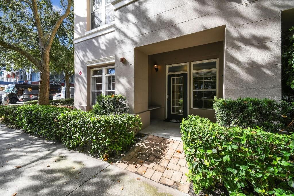 Property Photo:  544 Water Street  FL 34747 