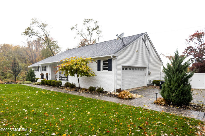 Property Photo:  29 Telegraph Hill Road  NJ 07733