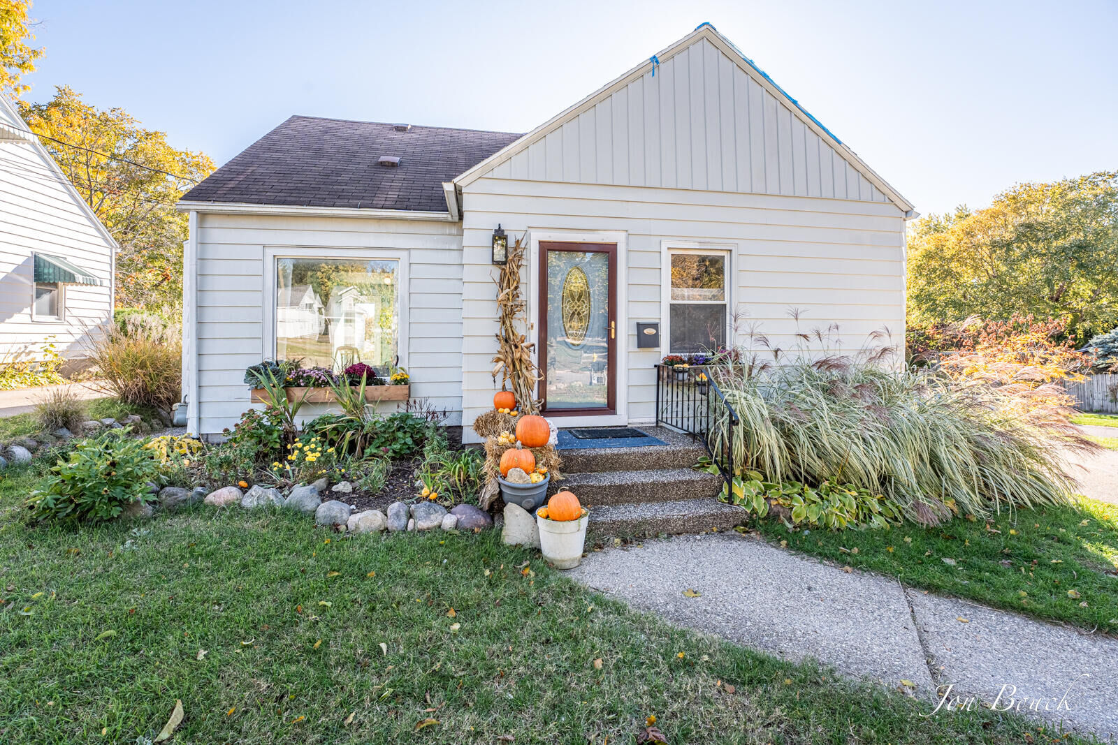 Property Photo:  900 Malta Street NE  MI 49503 