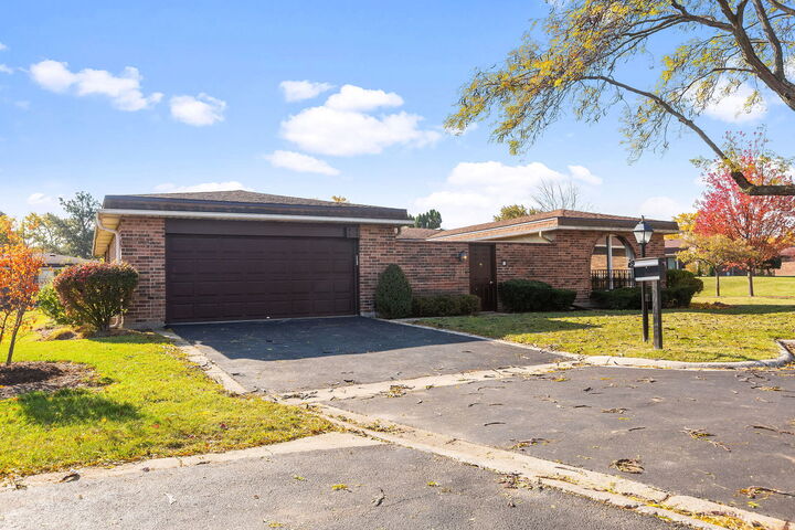2425 El Cid Lane  Northbrook IL 60062 photo