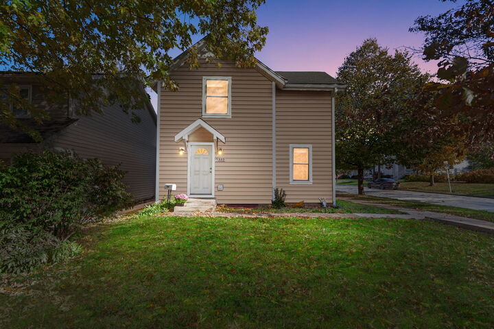 Property Photo: 5333 Fairview Avenue IL 60515