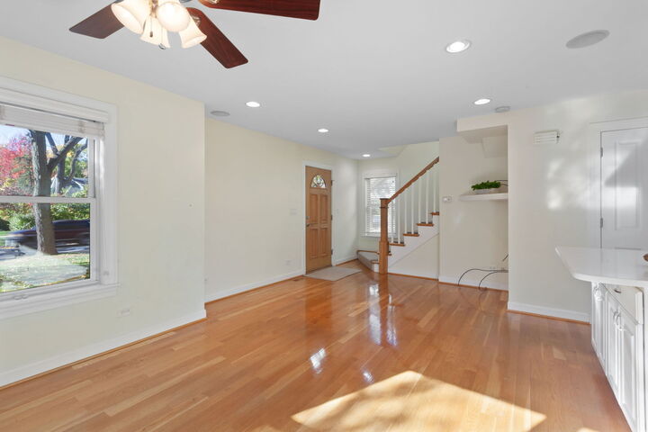 Property Photo:  5333 Fairview Avenue  IL 60515 