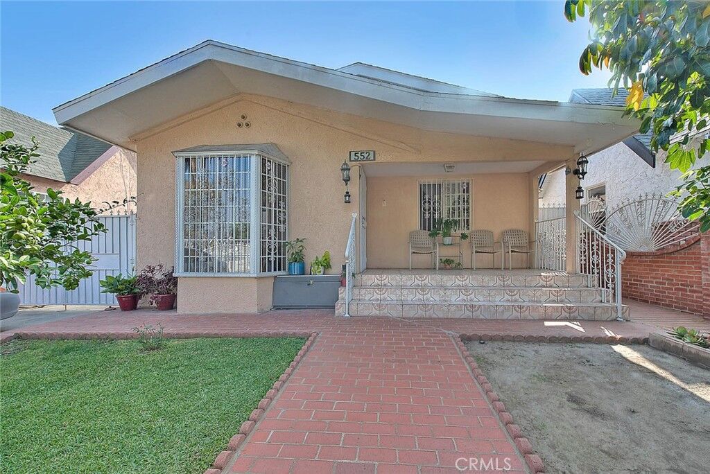 Property Photo:  552 W 108th Street  CA 90044 