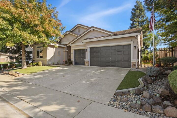 Property Photo: 9239 Crystal Falls Way CA 95624